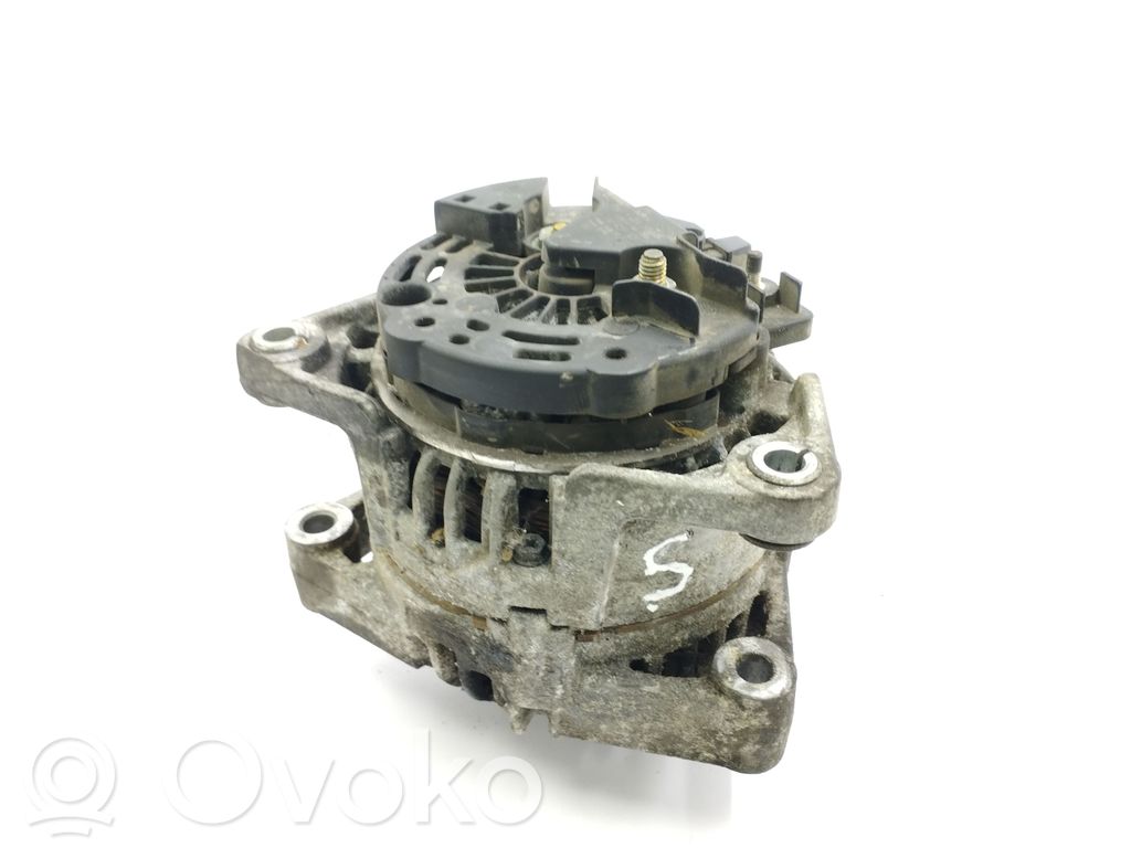 Opel Vectra B Ģenerators 