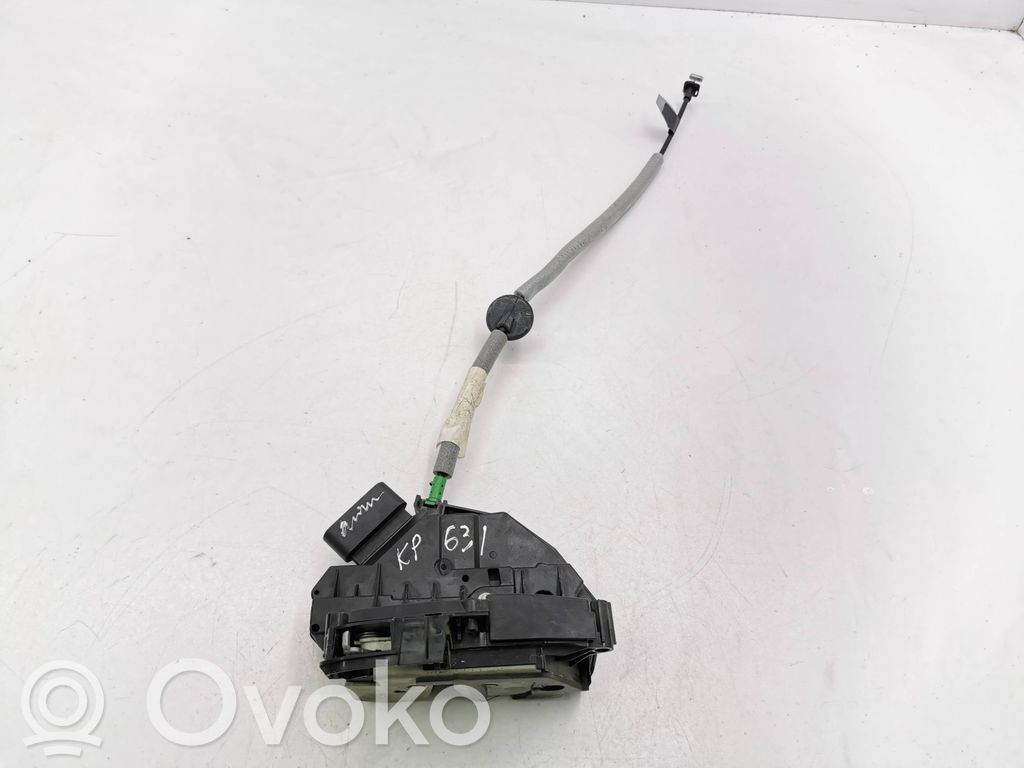 Ford Kuga II Priekšpusē slēdzene 