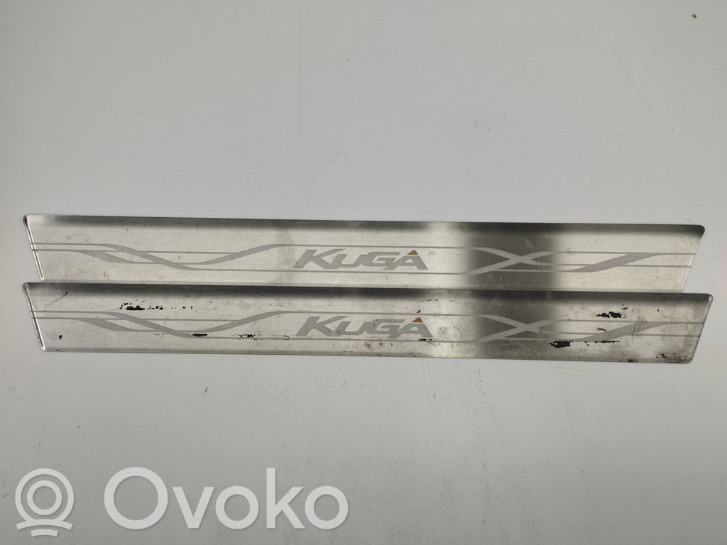 Ford Kuga II Listwa progowa boczna 
