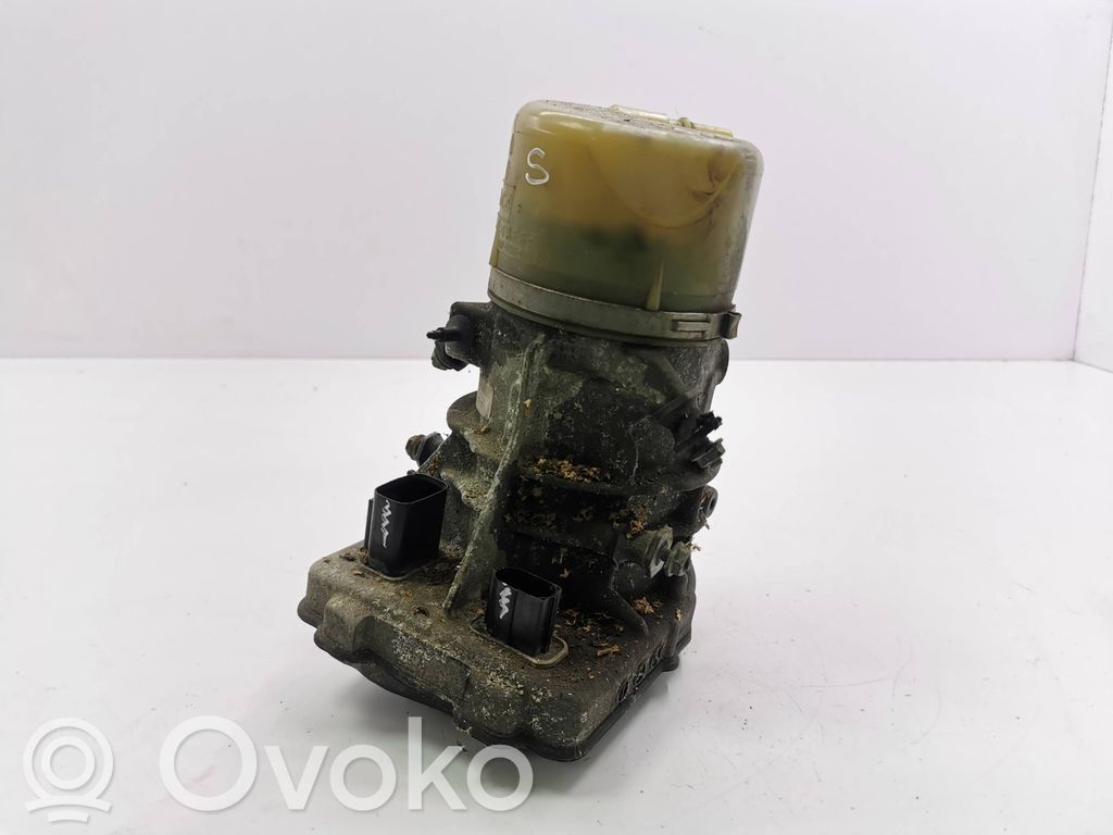 Volvo V60 Ohjaustehostimen pumppu 