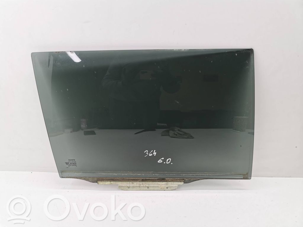 Toyota Avensis T250 Rear door window glass 
