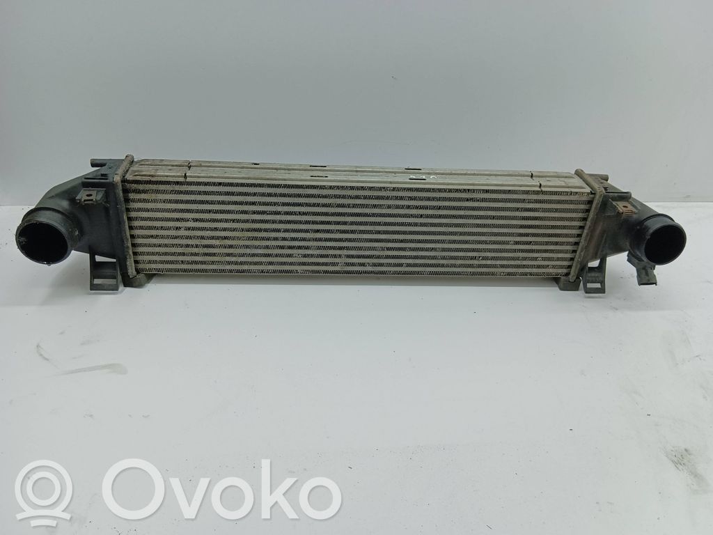 Volvo V40 Interkūlerio radiatorius 