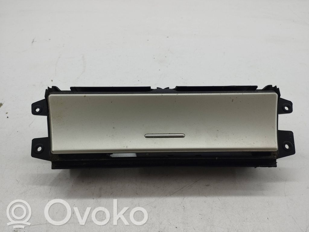 BMW X5 E53 Pelnutrauks 