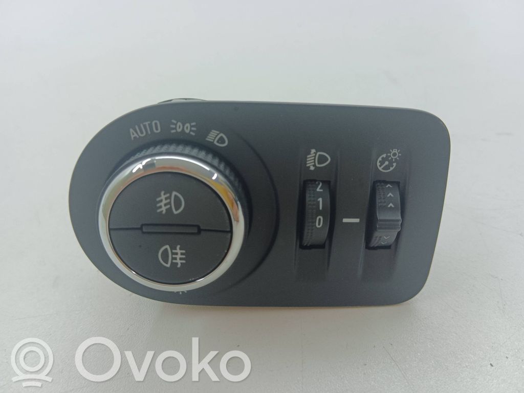 Opel Mokka B Interruptor de luz 