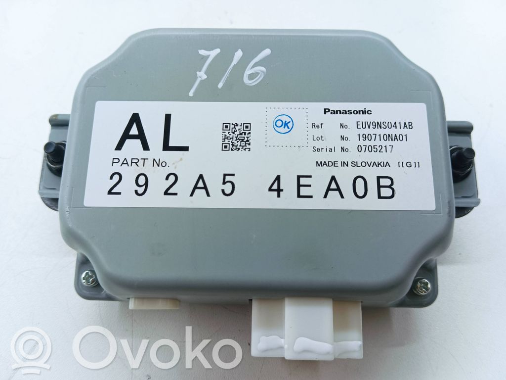 Nissan Qashqai Convertor tensiune/modul convertizor 