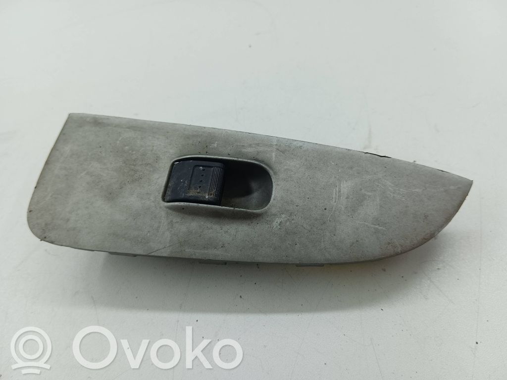 Electric window control switch   83761