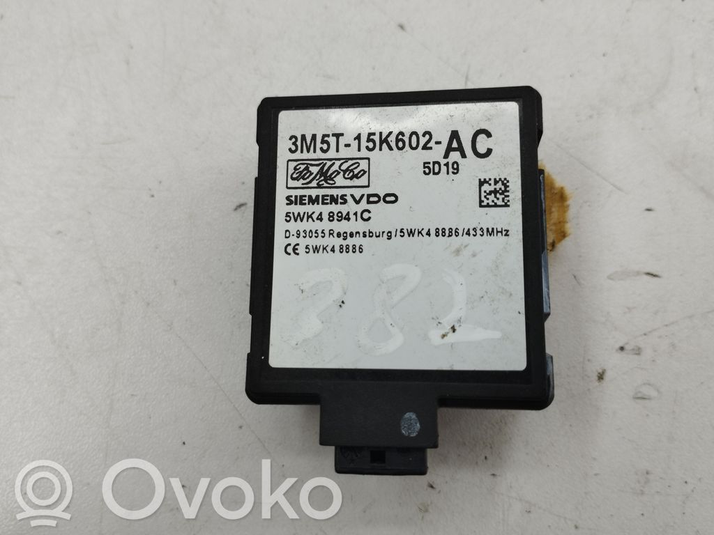 Ford Focus Door central lock control unit/module 