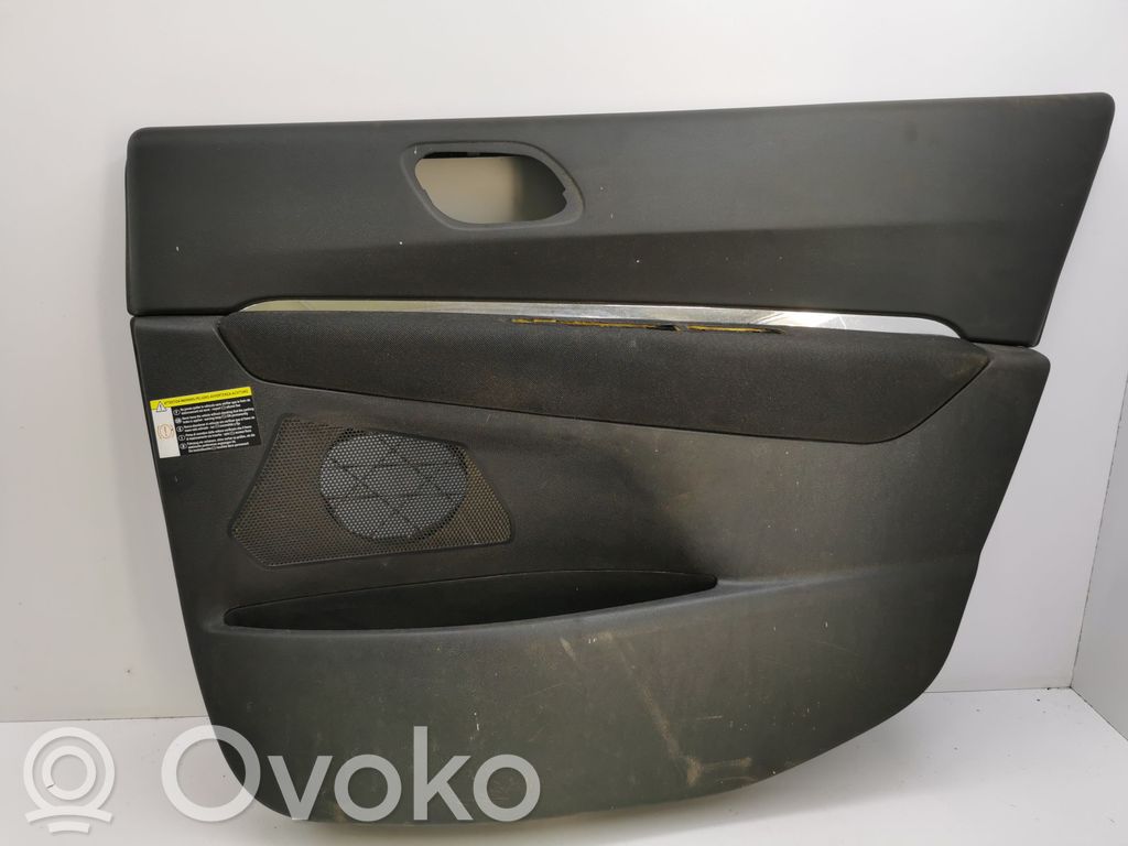 Peugeot 5008 Boczki / Poszycie drzwi przednich 