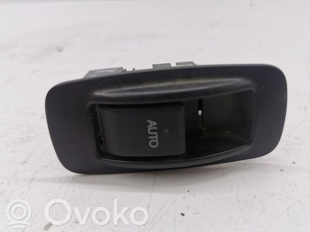 Toyota Corolla E120 E130 Electric window control switch 