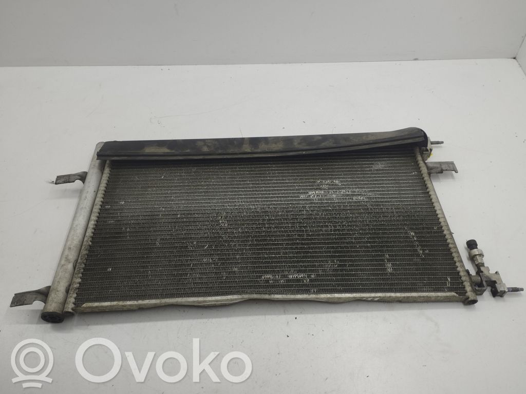 Opel Astra J Skraplacz / Chłodnica klimatyzacji 