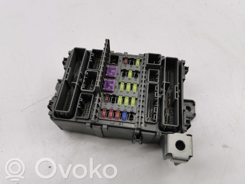 Honda Accord Fuse module 
