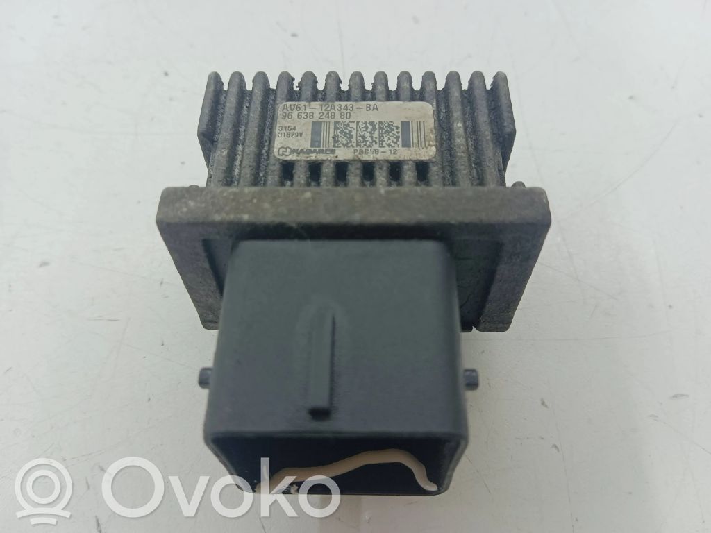 Land Rover Evoque I Glow plug pre-heat relay 
