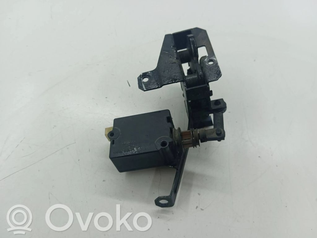 Tailgate/trunk/boot lock/catch/latch   8384069,67118384069