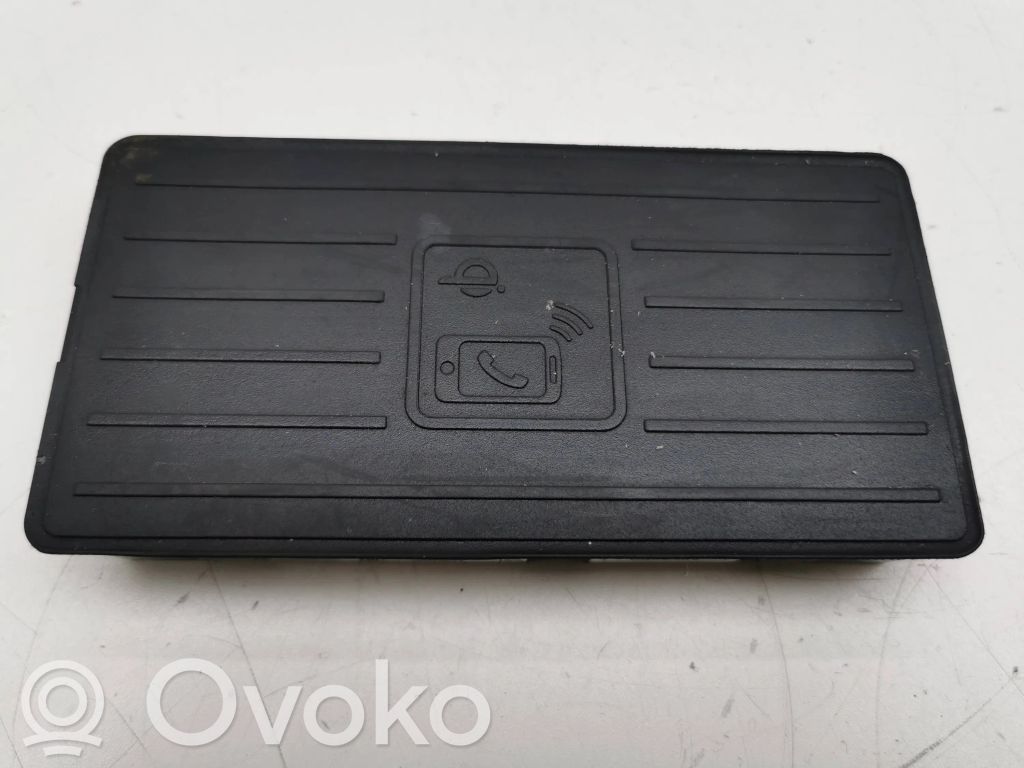 Audi A1 Wireless charging module 