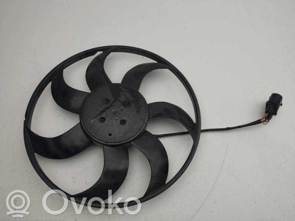 Audi Q3 F3 Elektrisks radiatoru ventilators 