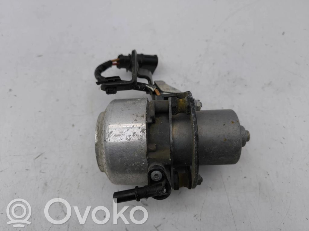 Audi Q3 F3 Alipainepumppu 