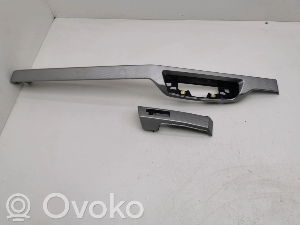 Audi A1 Dekoratyvinė apdailos juostelė 