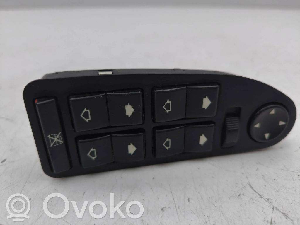 BMW 5 E39 Interruttore di controllo dell’alzacristalli elettrico