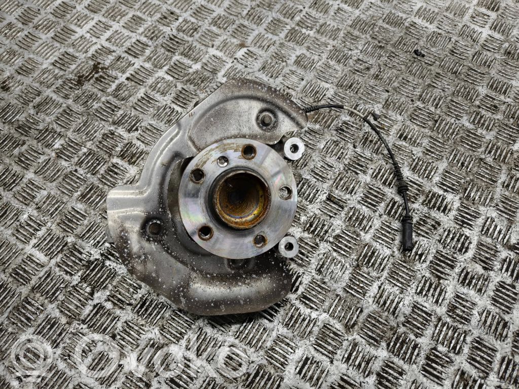 Cubo de rueda delantera