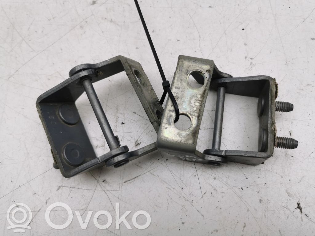 Opel Antara Loading door hinge set 