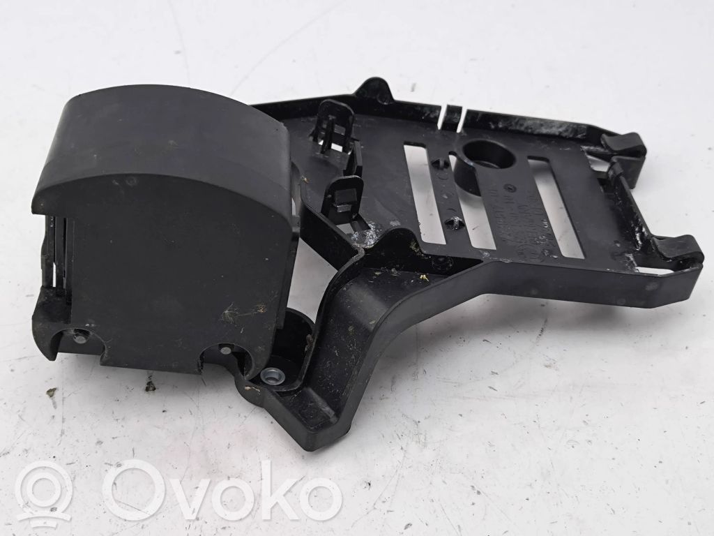 BMW i3 Alte piese compartiment motor 