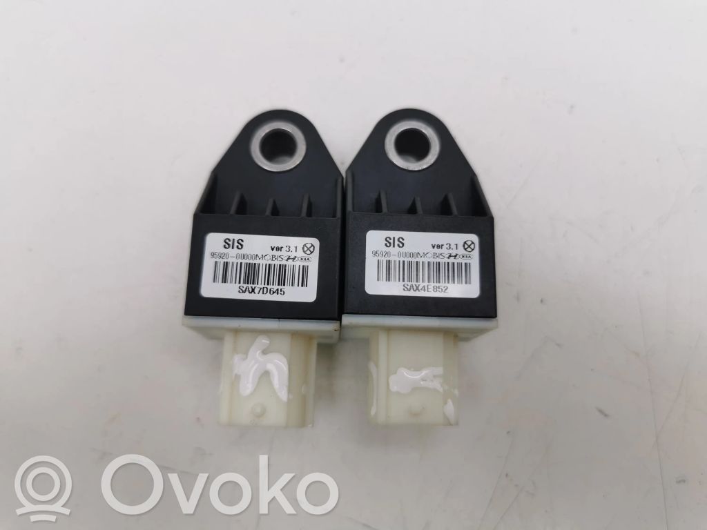 Hyundai i40 Sensor impacto/accidente para activar Airbag 
