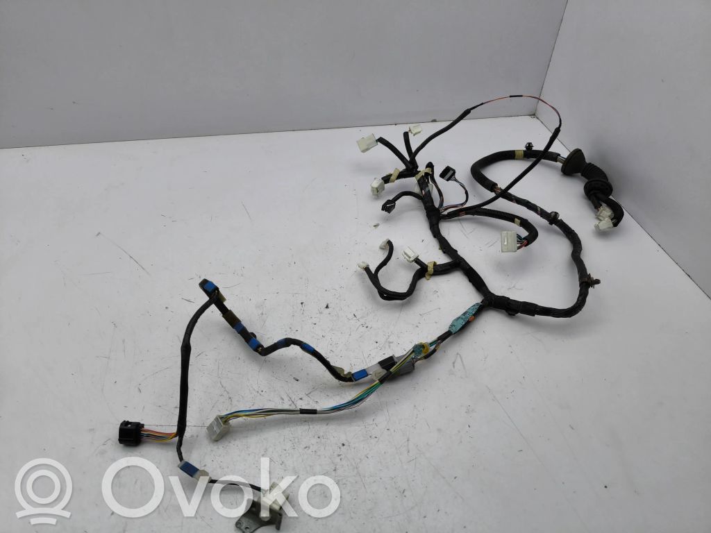 Lexus IS 220D-250-350 Cableado de puerta delantera 