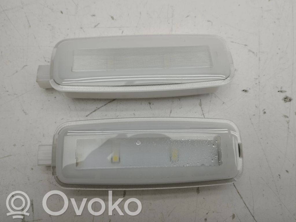 Otras luces interiores   4H0947105D