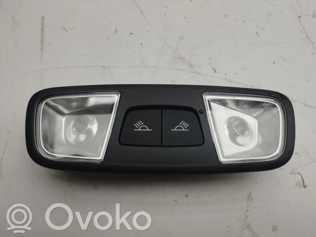 Luz del asiento trasero   8V0947111A