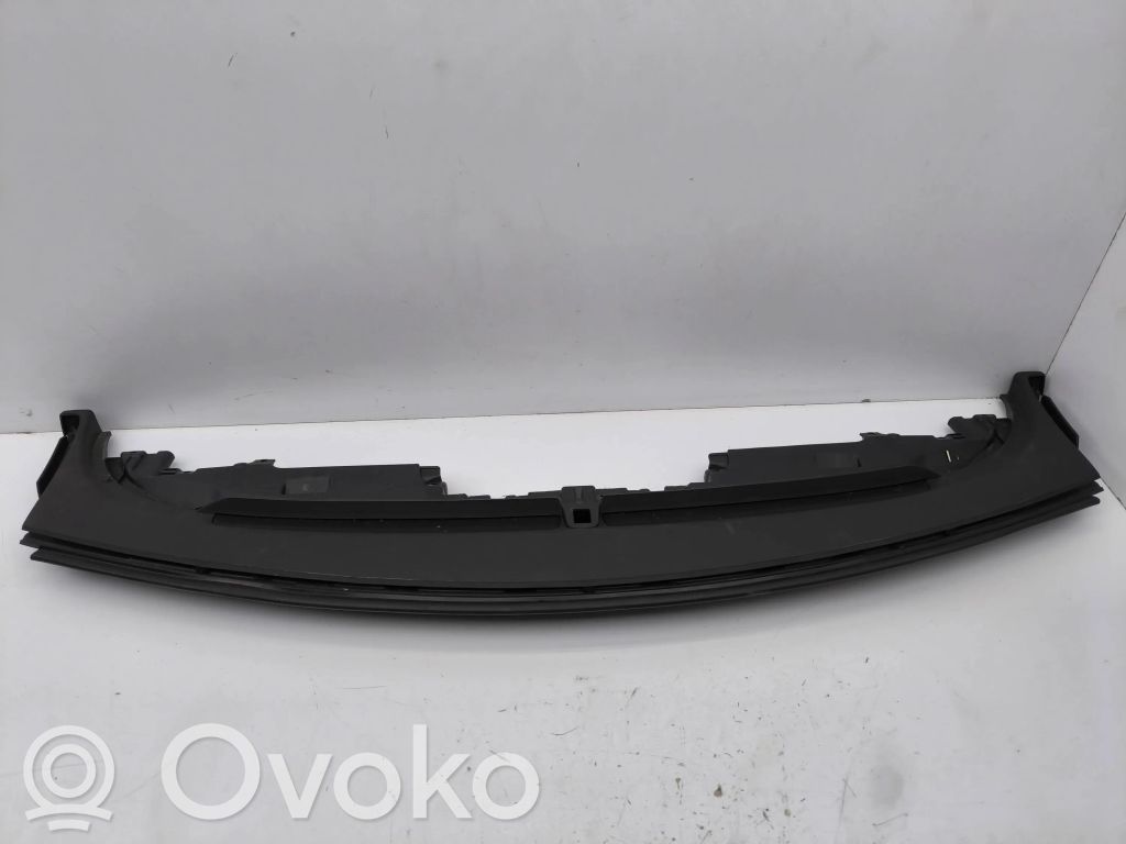 Otras partes del panel de instrumentos   8687443