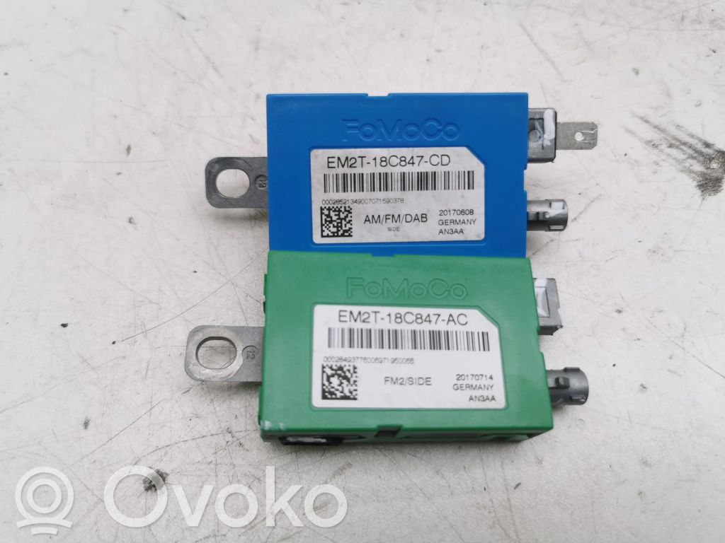 Antenos stiprintuvas   EM2T18C847CD,EM2T18C847AC