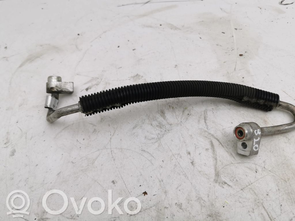 Ilmastointilaitteen putki (A/C)   DG9H19N651EC