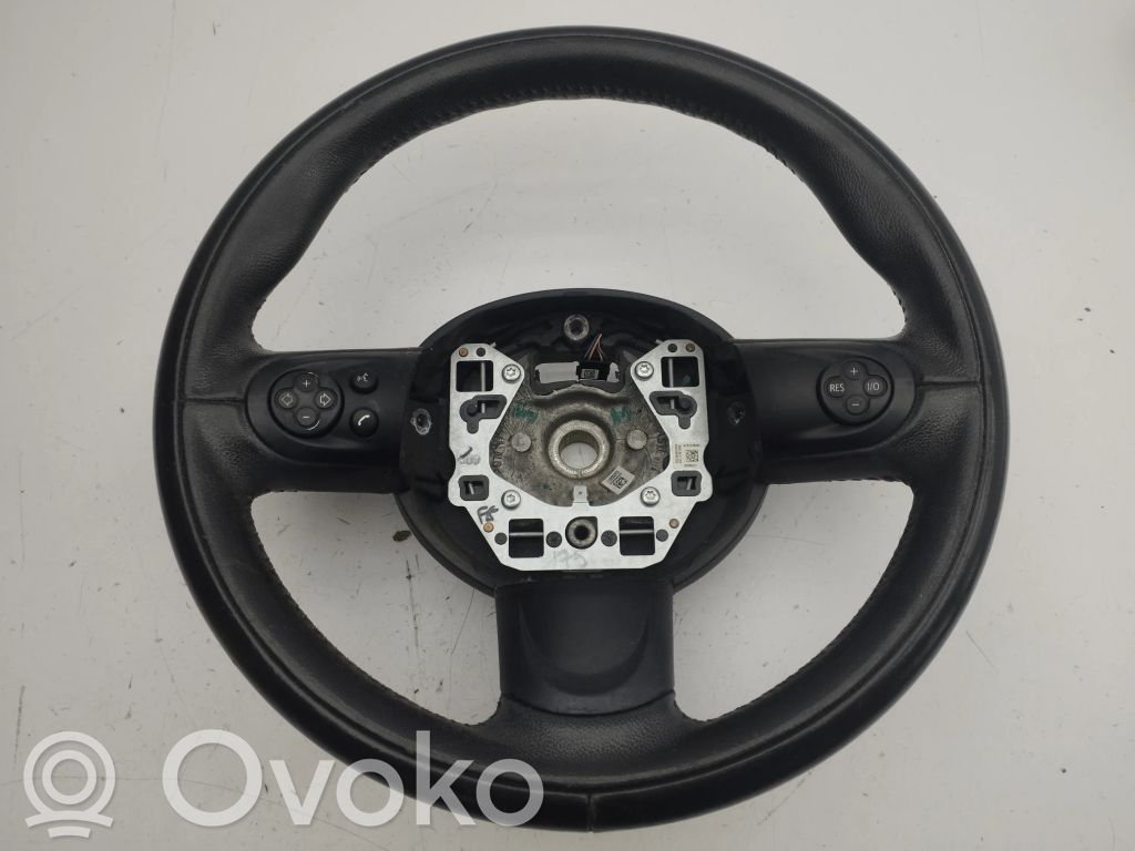 Ohjauspyörä   6791378