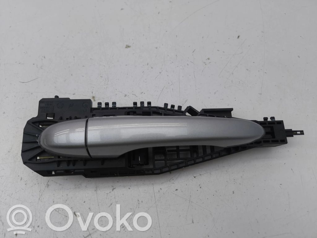 Jeep Cherokee KL Manecilla externa puerta trasera 