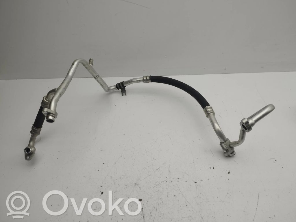 Ilmastointilaitteen putki (A/C)   924902956R