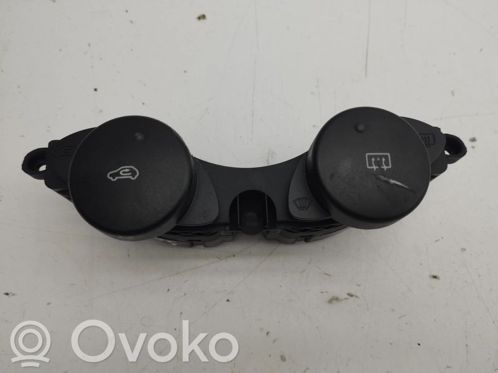 Ford Transit -  Tourneo Connect Schalter Scheibenheizung 