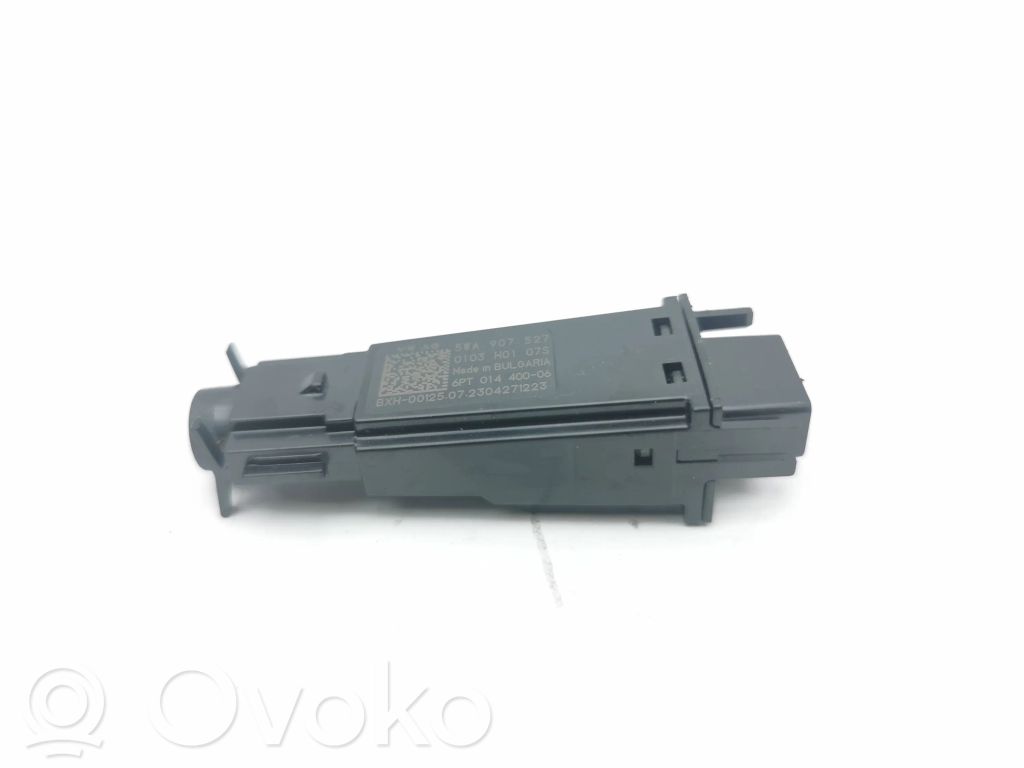 Sensor   5WA907527,6PT01440006