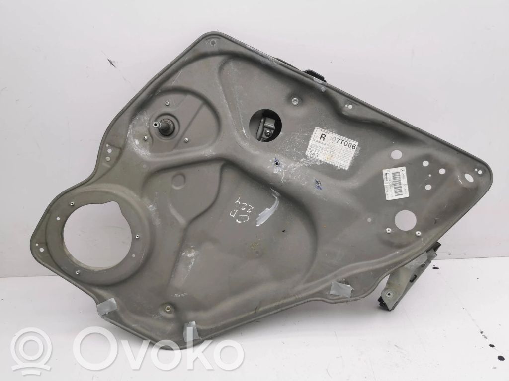 Mercedes-Benz B W245 Regulador manual de la ventanilla trasera 