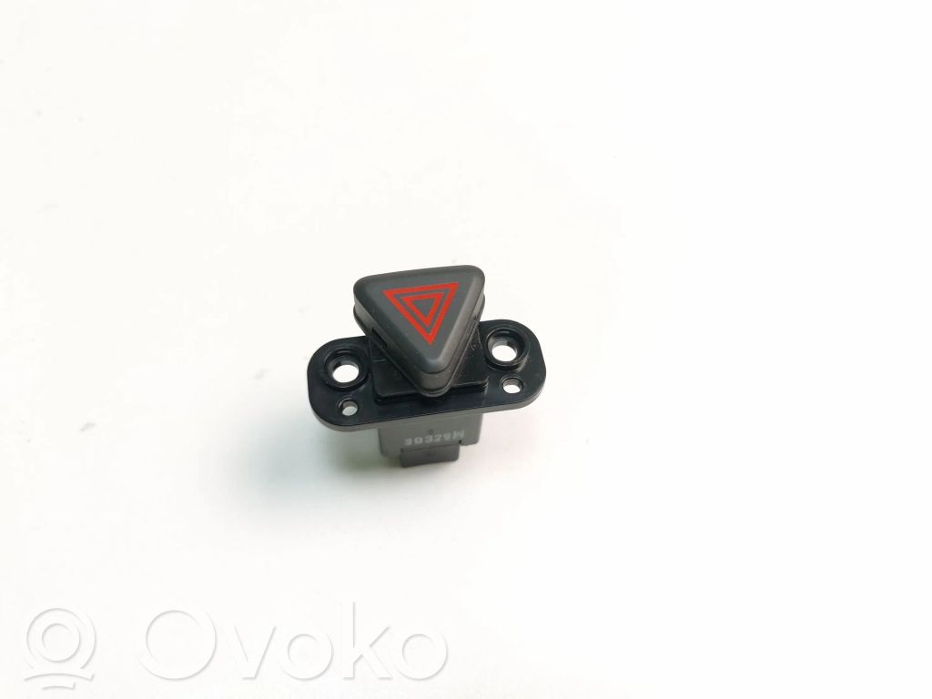 Chevrolet Trax Botón interruptor de luz de peligro 