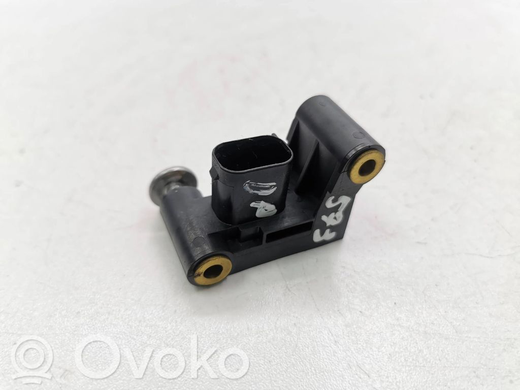 Sensor impacto/accidente para activar Airbag   6977398,001366,038A52C4,090308
