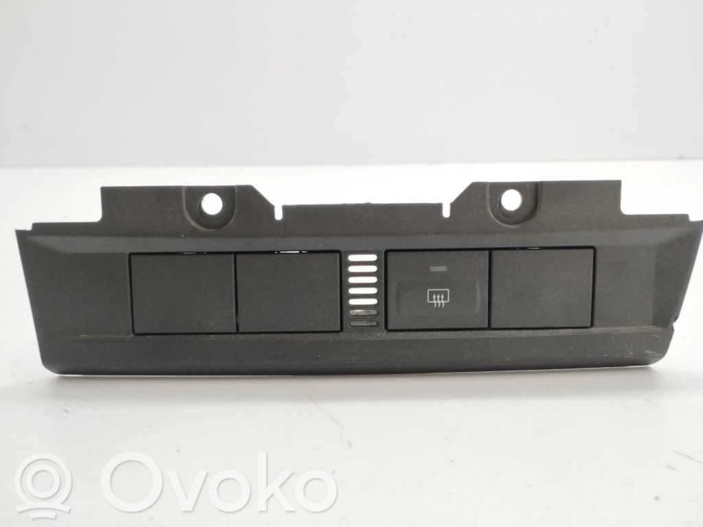 Ford Focus Windscreen/window heater switch 