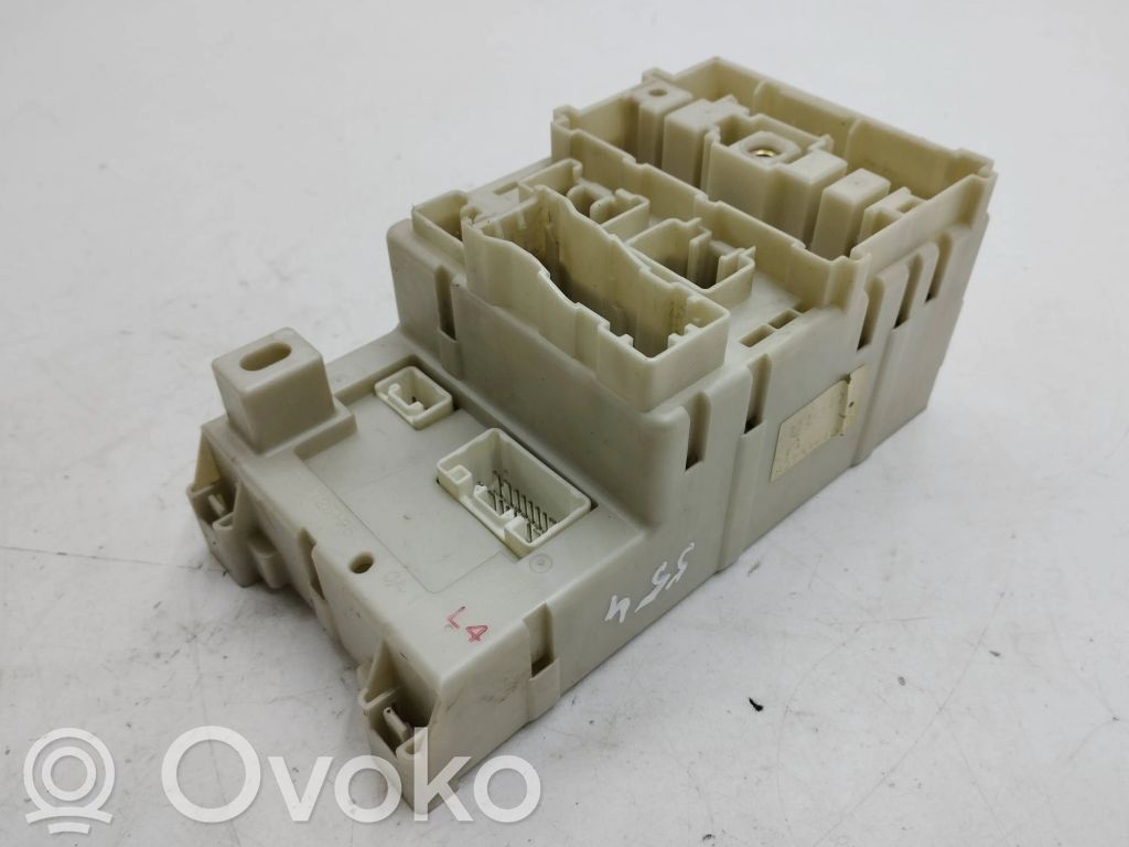 Toyota RAV 4 (XA20) Modul siguranțe