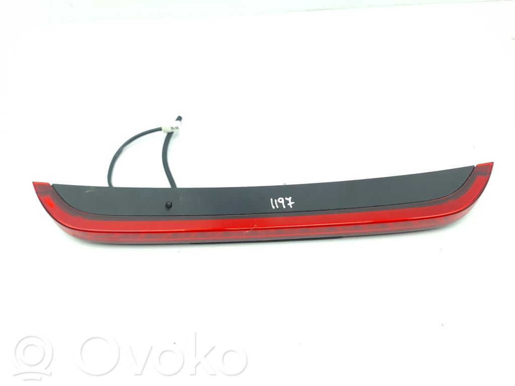 KIA Ceed Third/center stoplight 