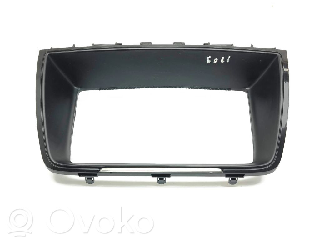 Mazda 6 Mascherina unità principale autoradio/GPS