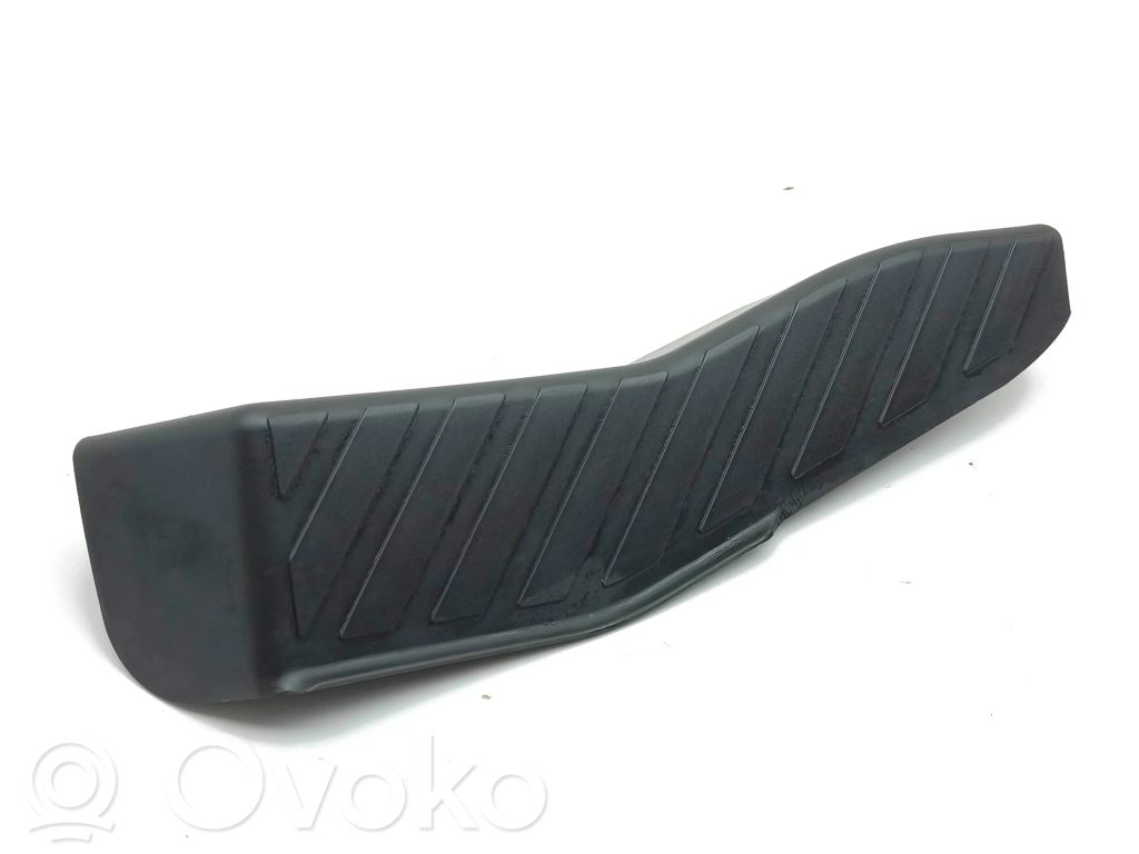 Seat Ibiza V (KJ) Podnóżek 