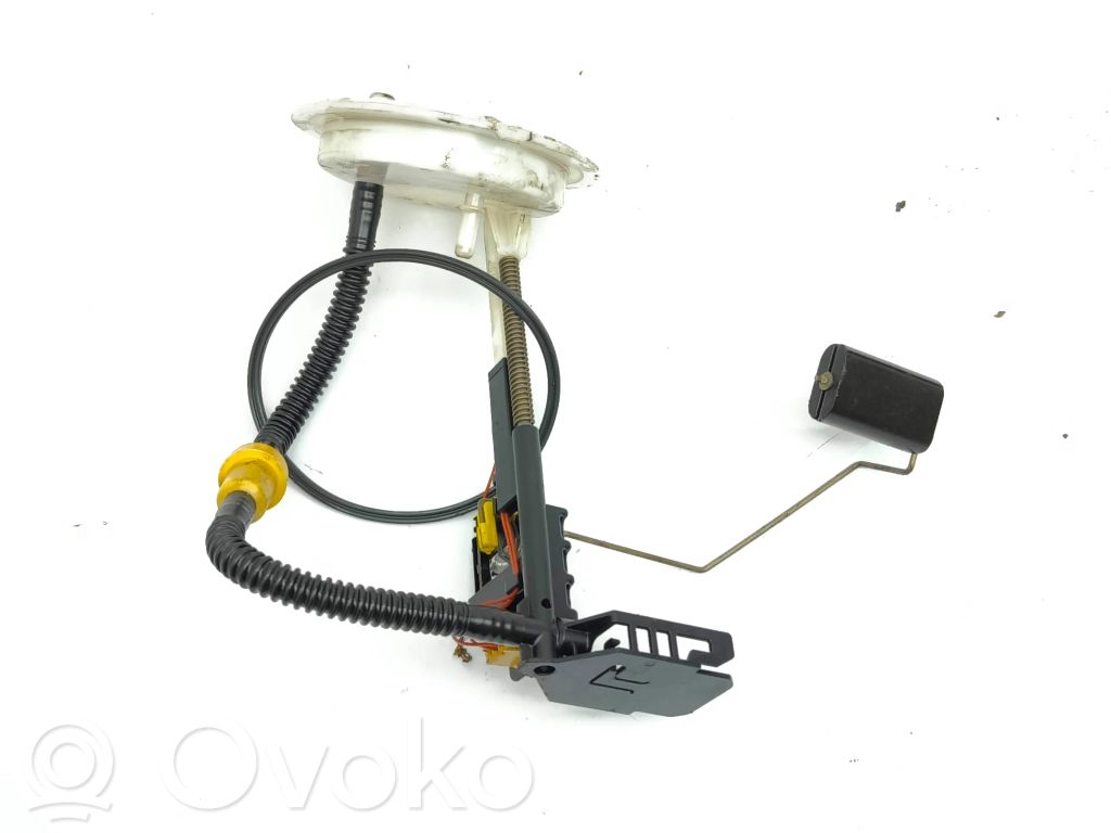 Sensor de nivel de combustible   6765849,683081,0580303010