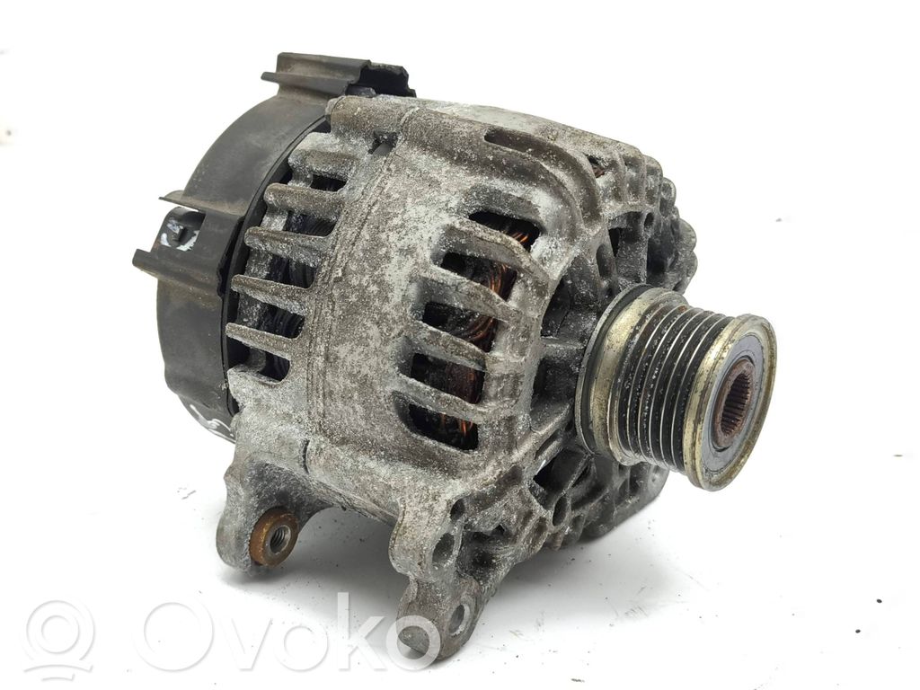 Audi A4 S4 B9 Generatorius 