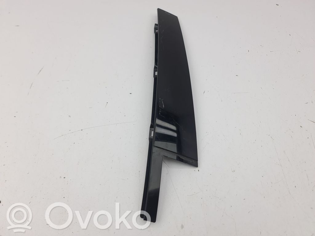 Skoda Octavia Mk4 Listwa / Uszczelka szyby drzwi tylnych 