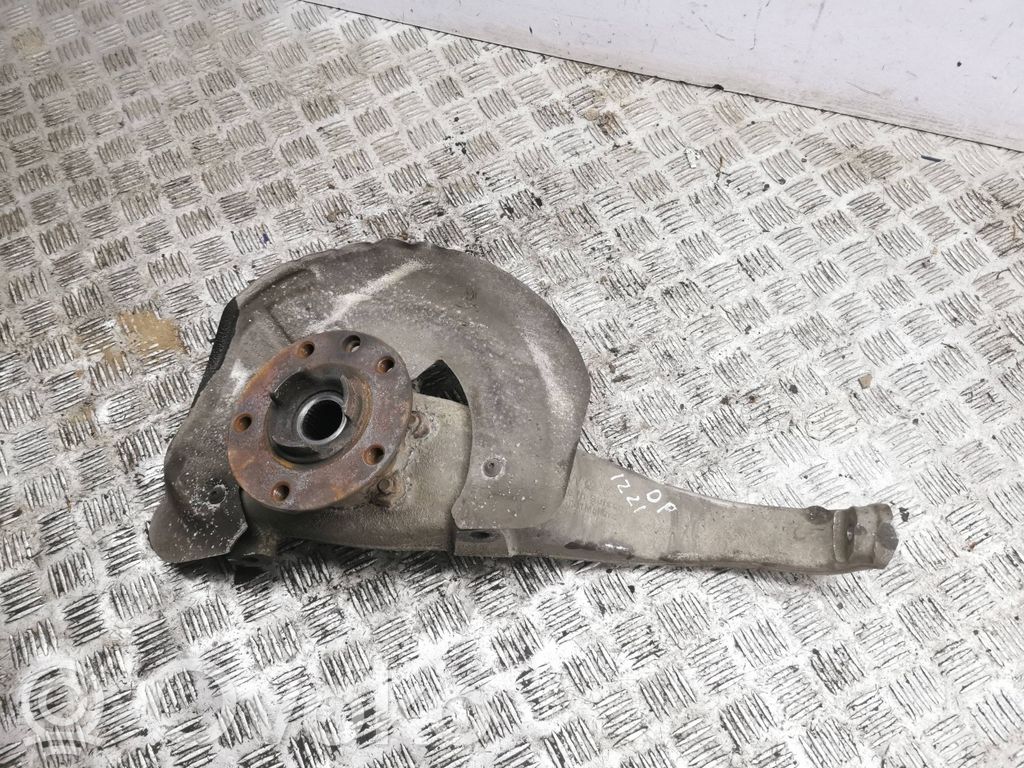 Cubo de rueda delantera