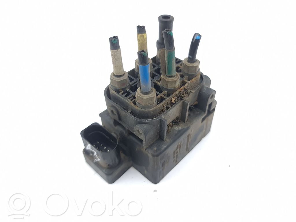 Jeep Grand Cherokee Air suspension control unit module (rear) 